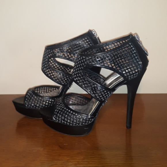 Shoes - Picture 2 of 6